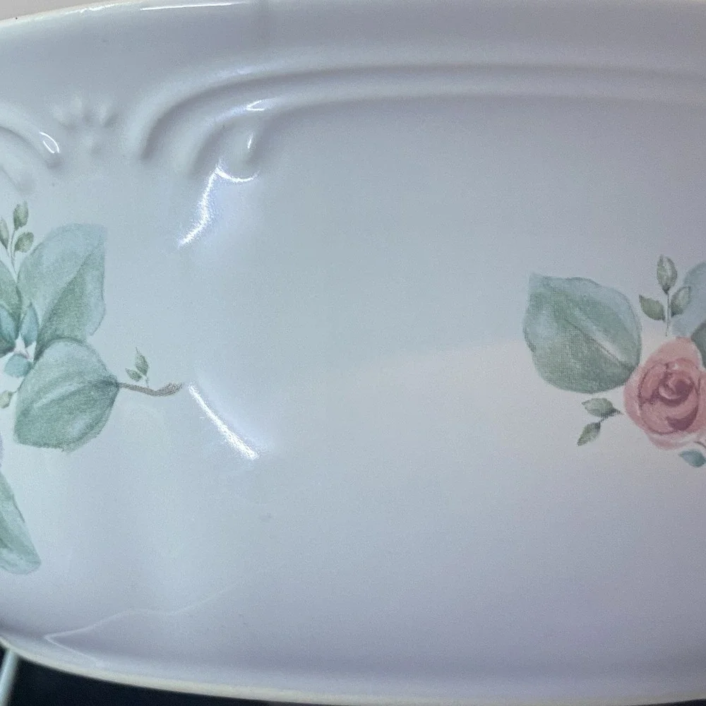 Pfaltzgraff Grapevine 2 Quart Round‎ Covered Casserole Microwave Safe